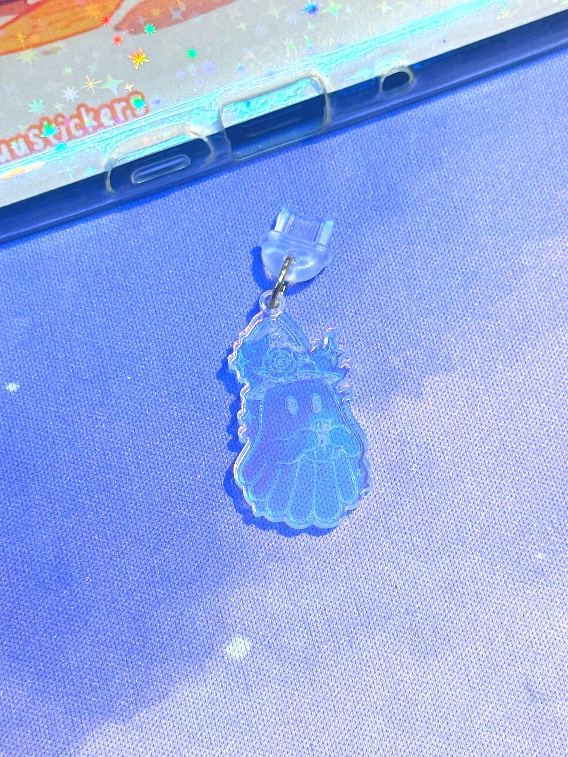Iridescent Ghost Kindle Charm: Witchy USB-C Dust Plug