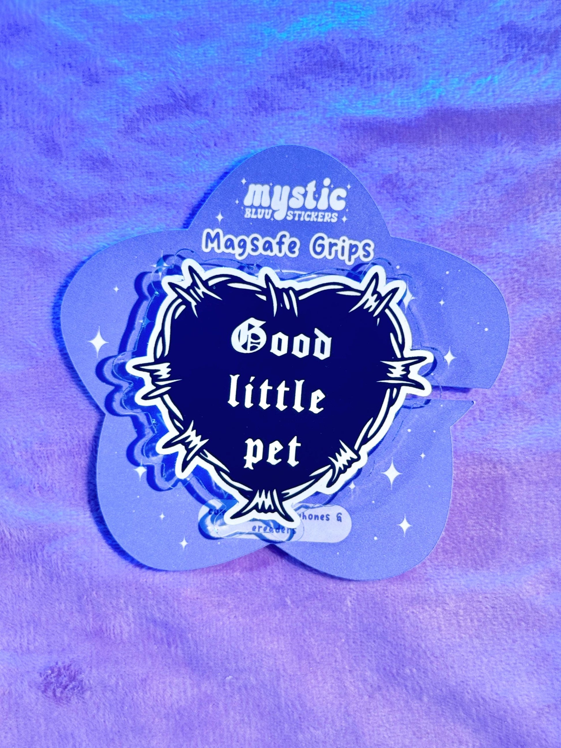 Smut Phrases MagSafe Kindle Grip: Holographic Bookish Accessory
