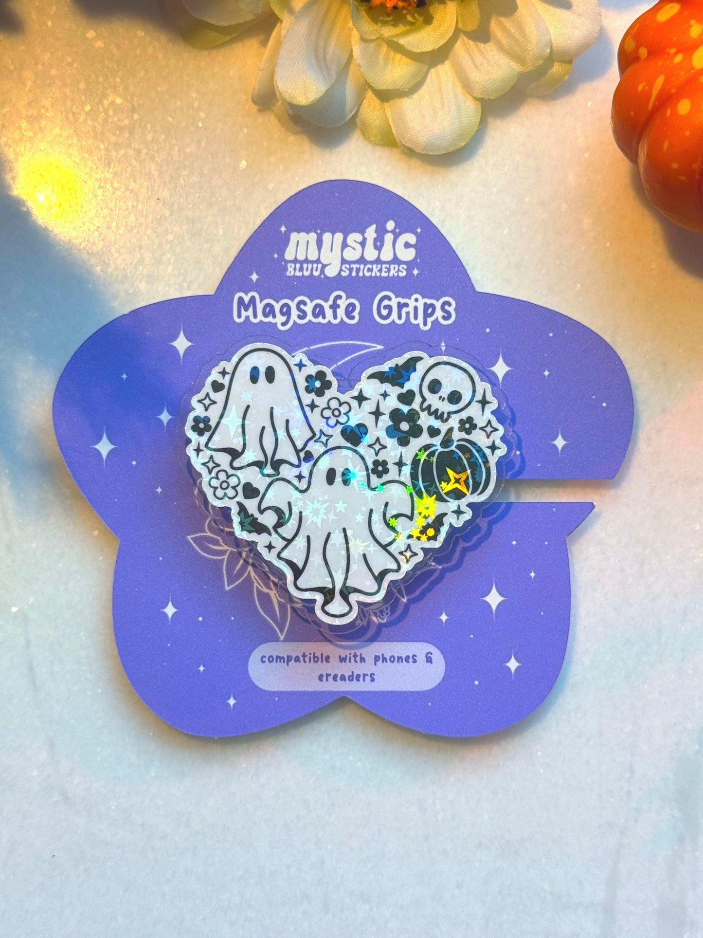 Ghost Skull MagSafe Grip: Spooky E-Reader Phone Accessory