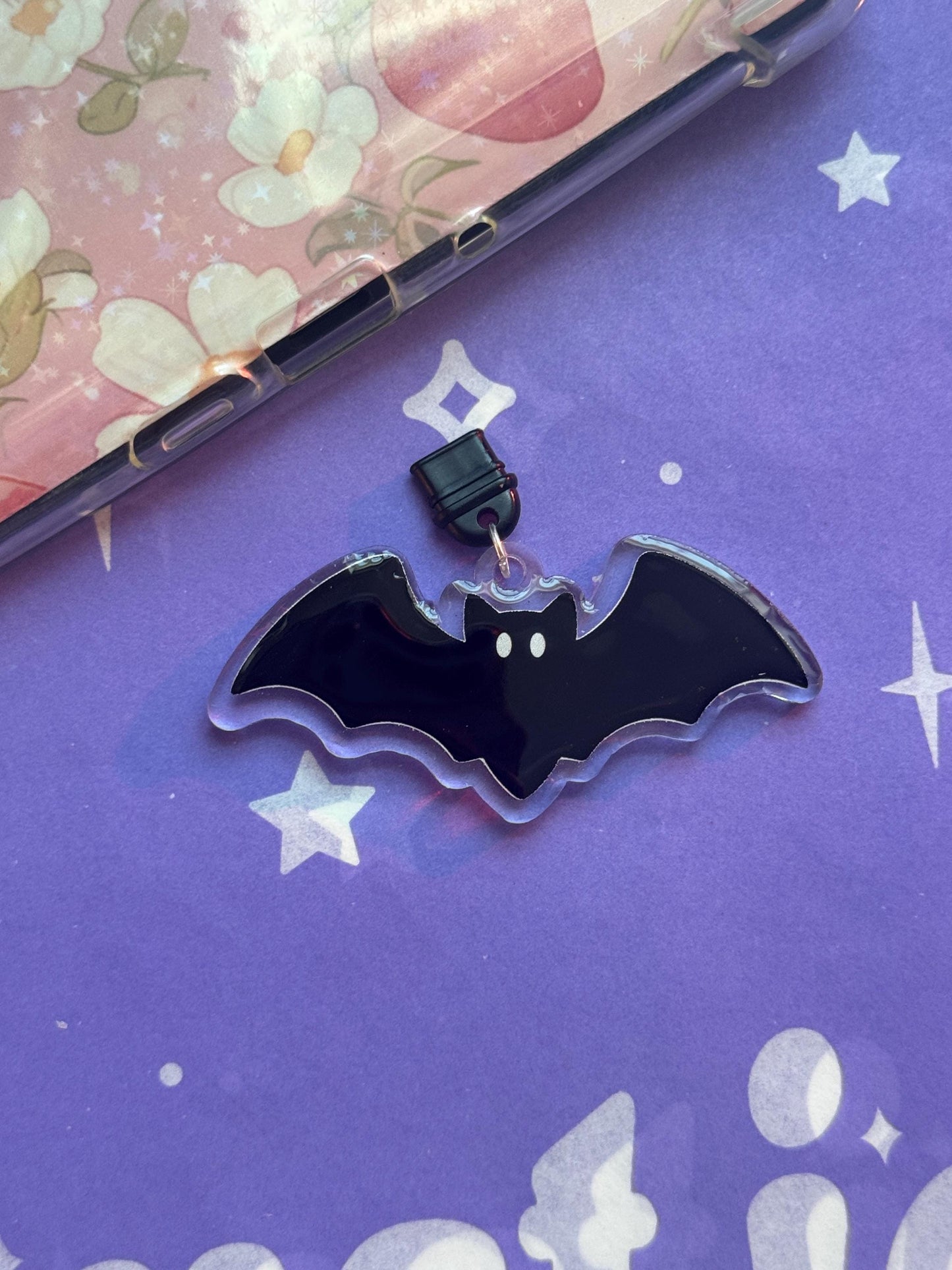 Bat Kindle Dust Plug Charm: Gothic USB-C Accessory