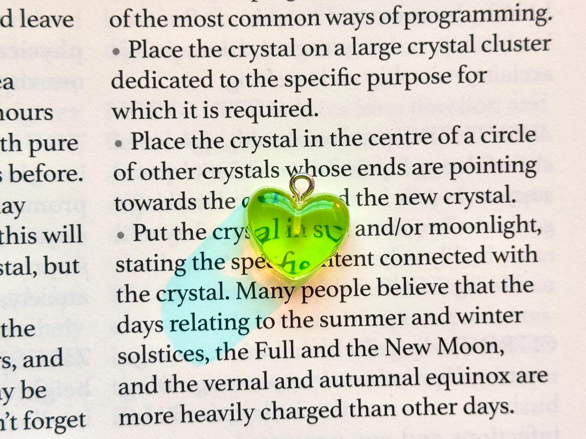 Resin Heart Dust Plug Charm: USB-C Kindle, Tablet, Phone Accessory