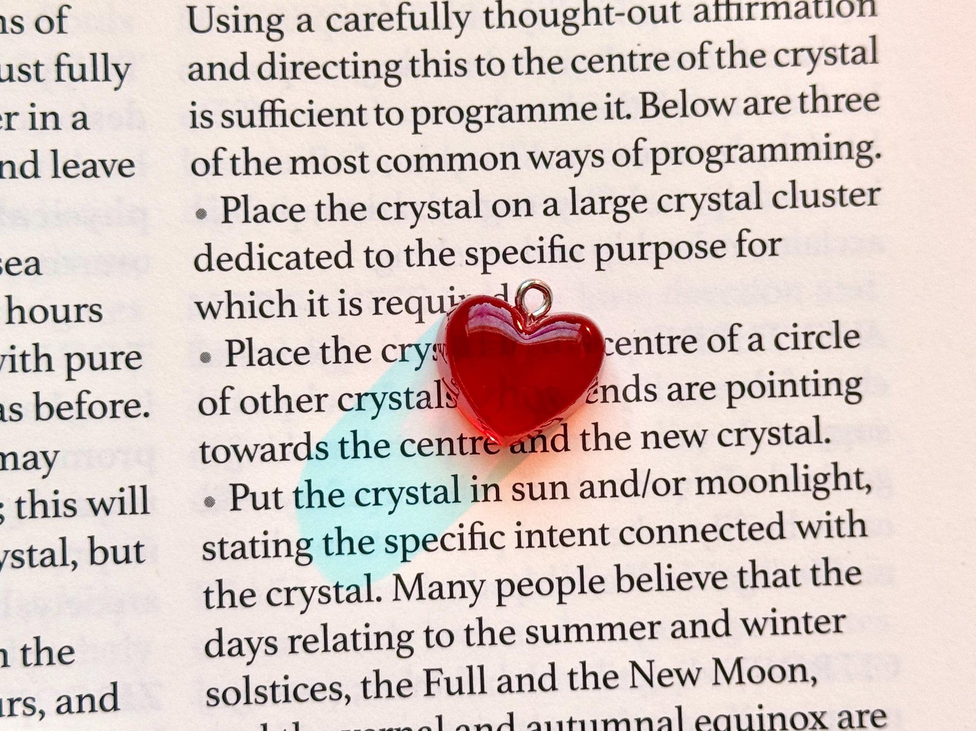 Resin Heart Dust Plug Charm: USB-C Kindle, Tablet, Phone Accessory