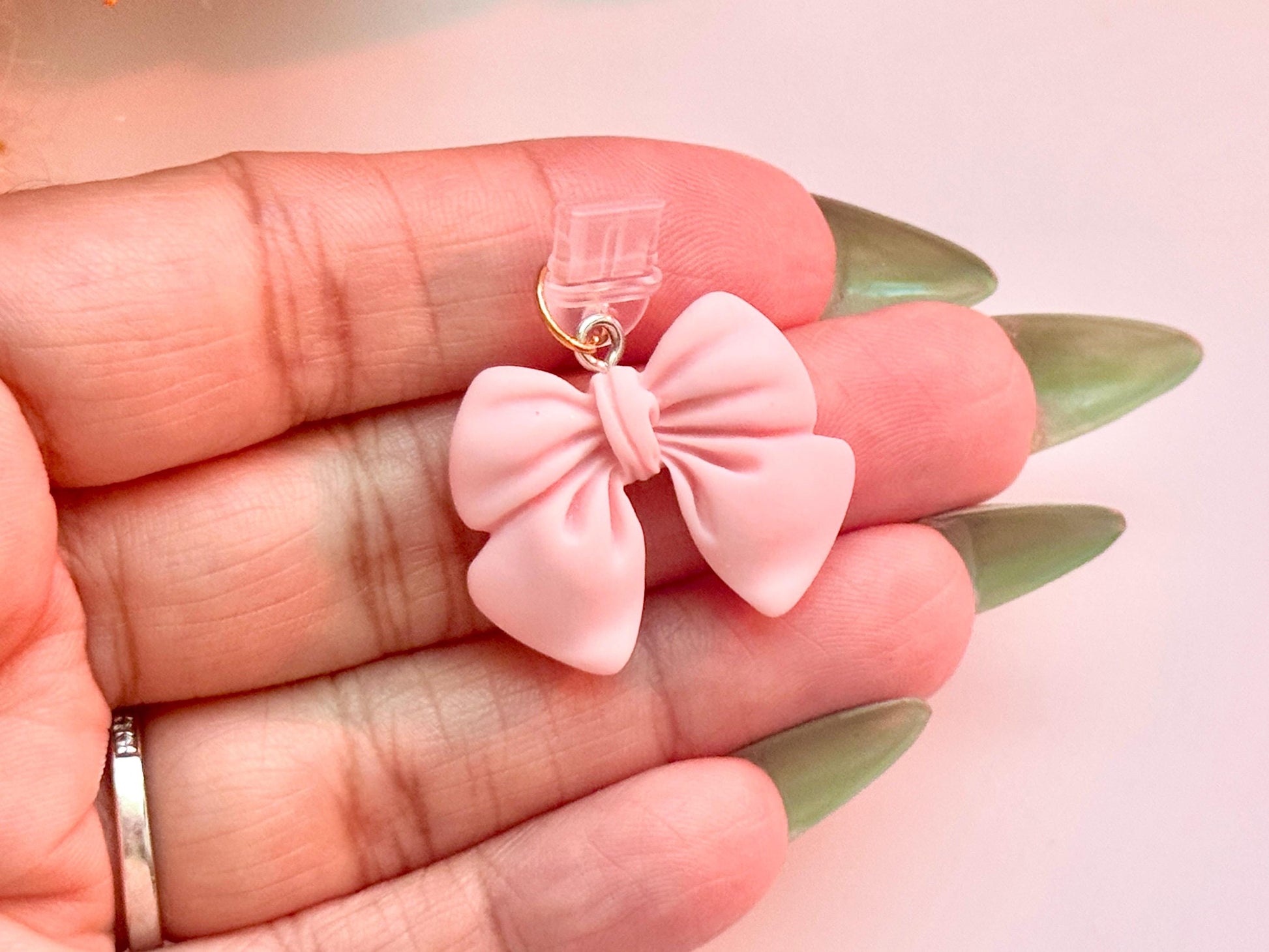 Bow Kindle Dust Plug Charm, Cute Tablet & Phone Accessories, Plug Charm Cover, Book Lover Gift, Resin Kindle Charm, Reading Accessory