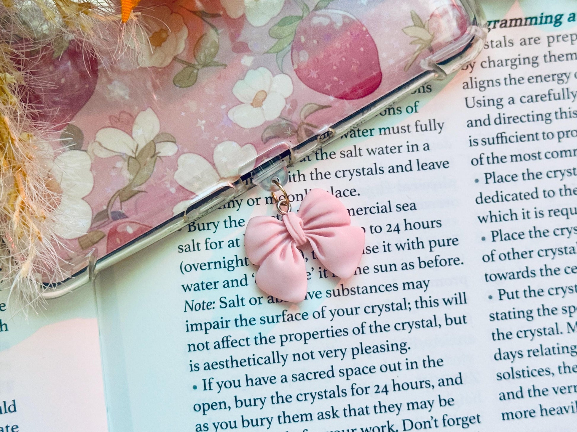 Bow Kindle Dust Plug Charm, Cute Tablet & Phone Accessories, Plug Charm Cover, Book Lover Gift, Resin Kindle Charm, Reading Accessory
