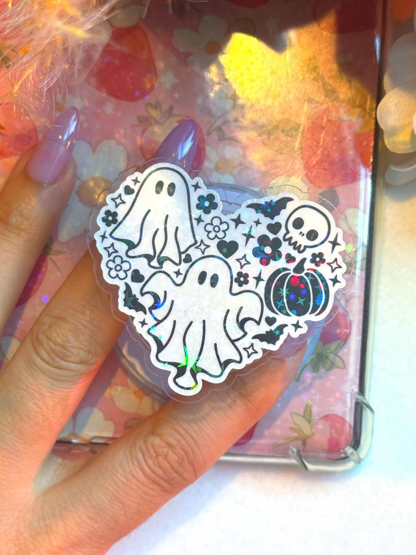 Ghost Skull MagSafe Grip: Spooky E-Reader Phone Accessory