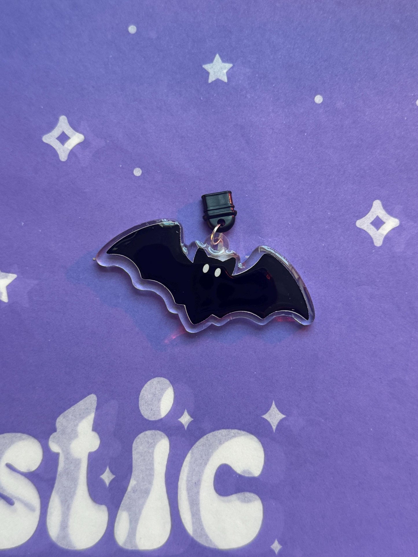 Bat Kindle Dust Plug Charm: Gothic USB-C Accessory
