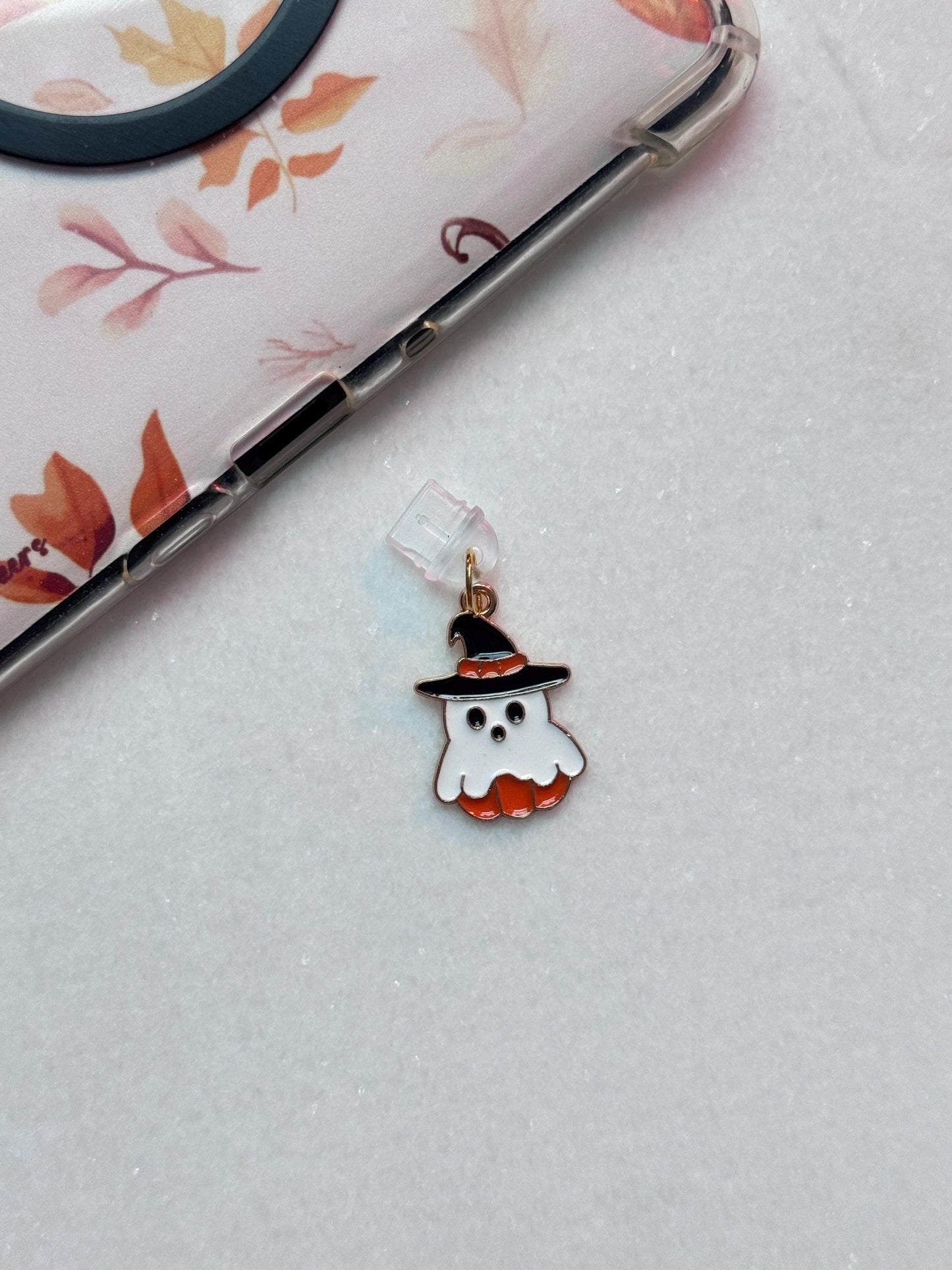 Ghost Dust Plug Charm – Halloween Kindle & Phone USB-C Accessory