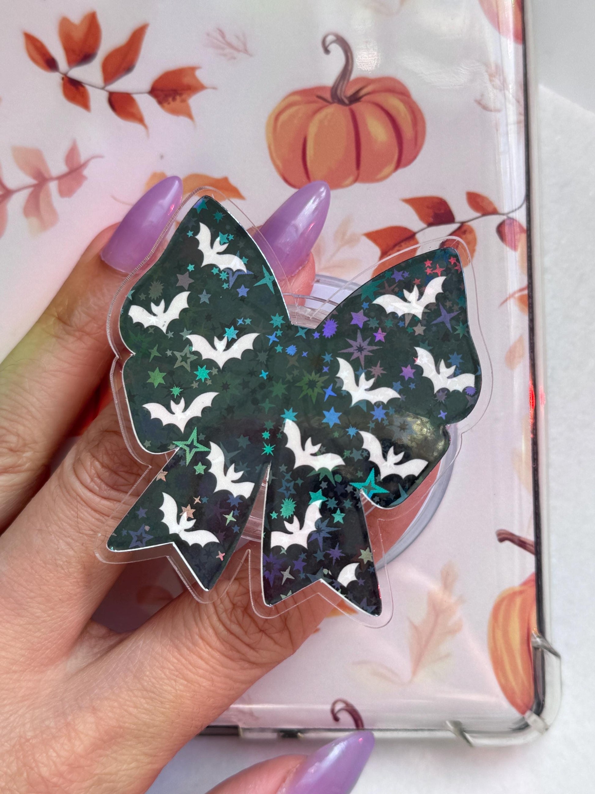 Bat Bow MagSafe Phone Grip: Spooky Bookish E-Reader Accessory