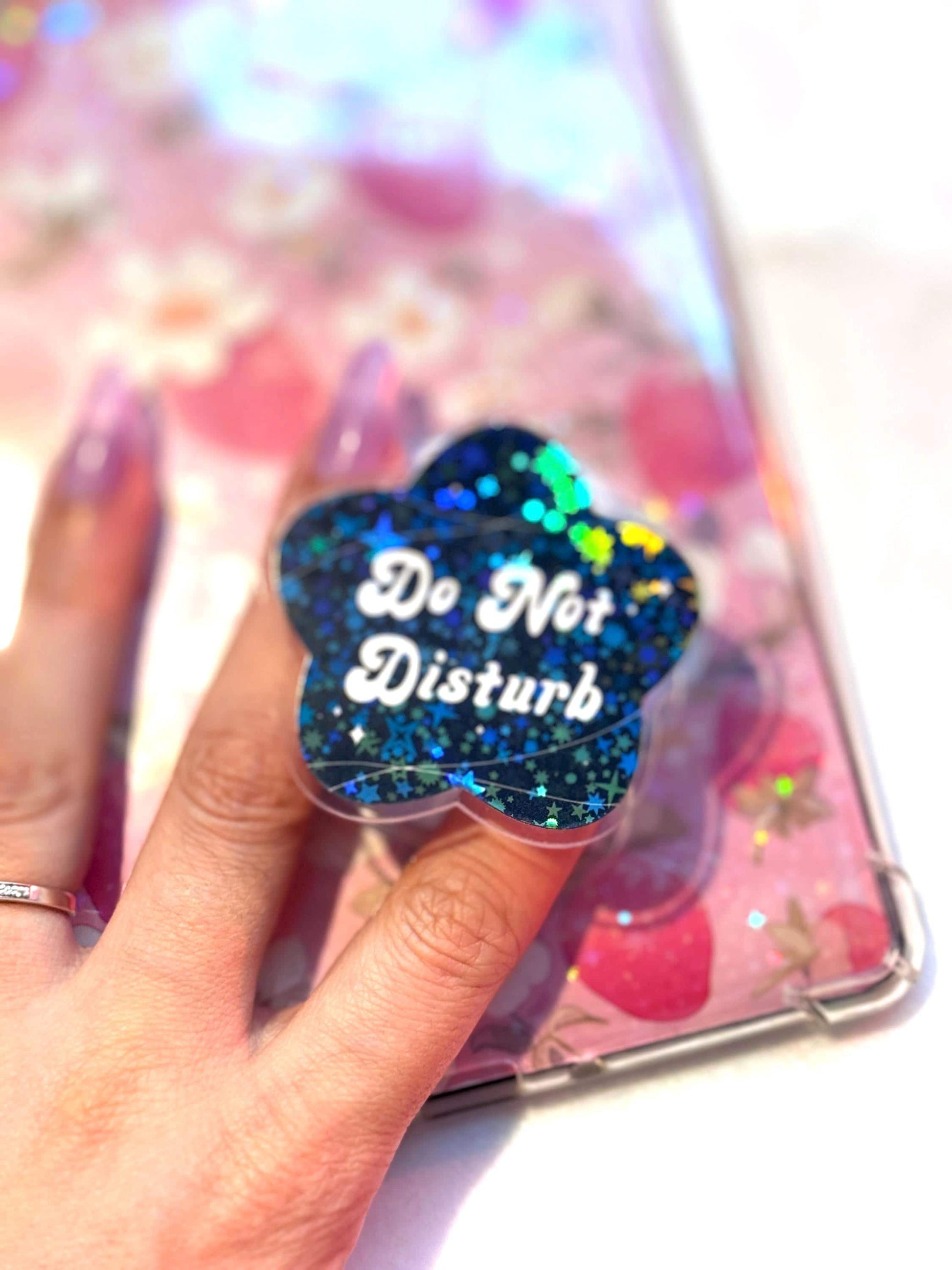 Holographic Do Not Disturb MagSafe Phone Grip: Bookish Kindle/Tablet Stand