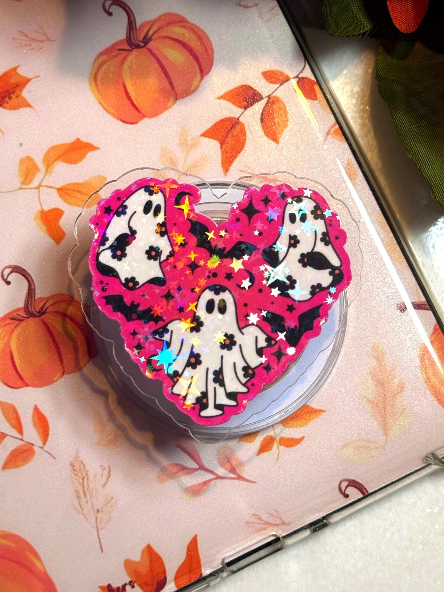 Halloween Ghost MagSafe Grip: Spooky E-Reader & Phone Accessory