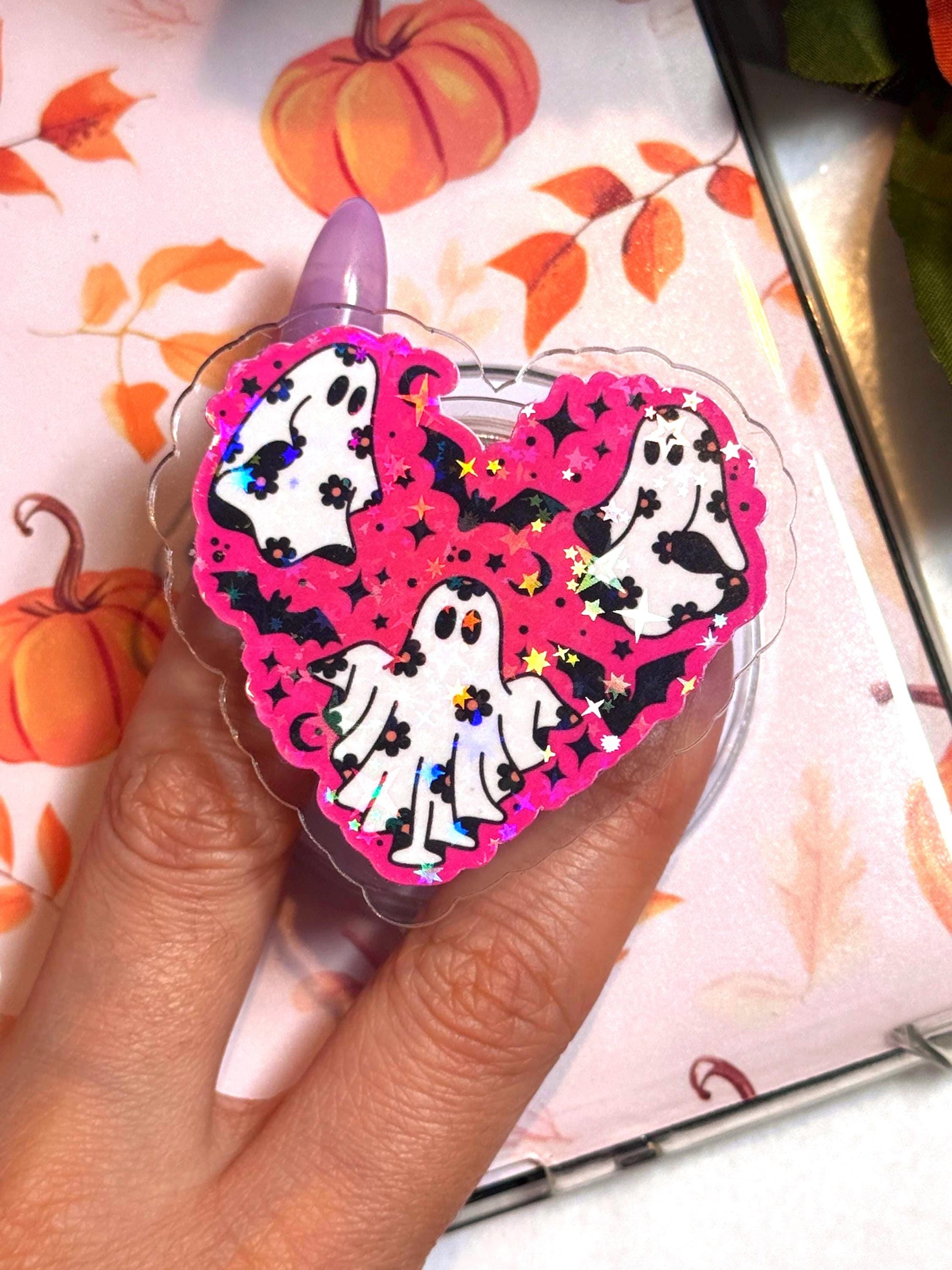 Halloween Ghost MagSafe Grip: Spooky E-Reader & Phone Accessory