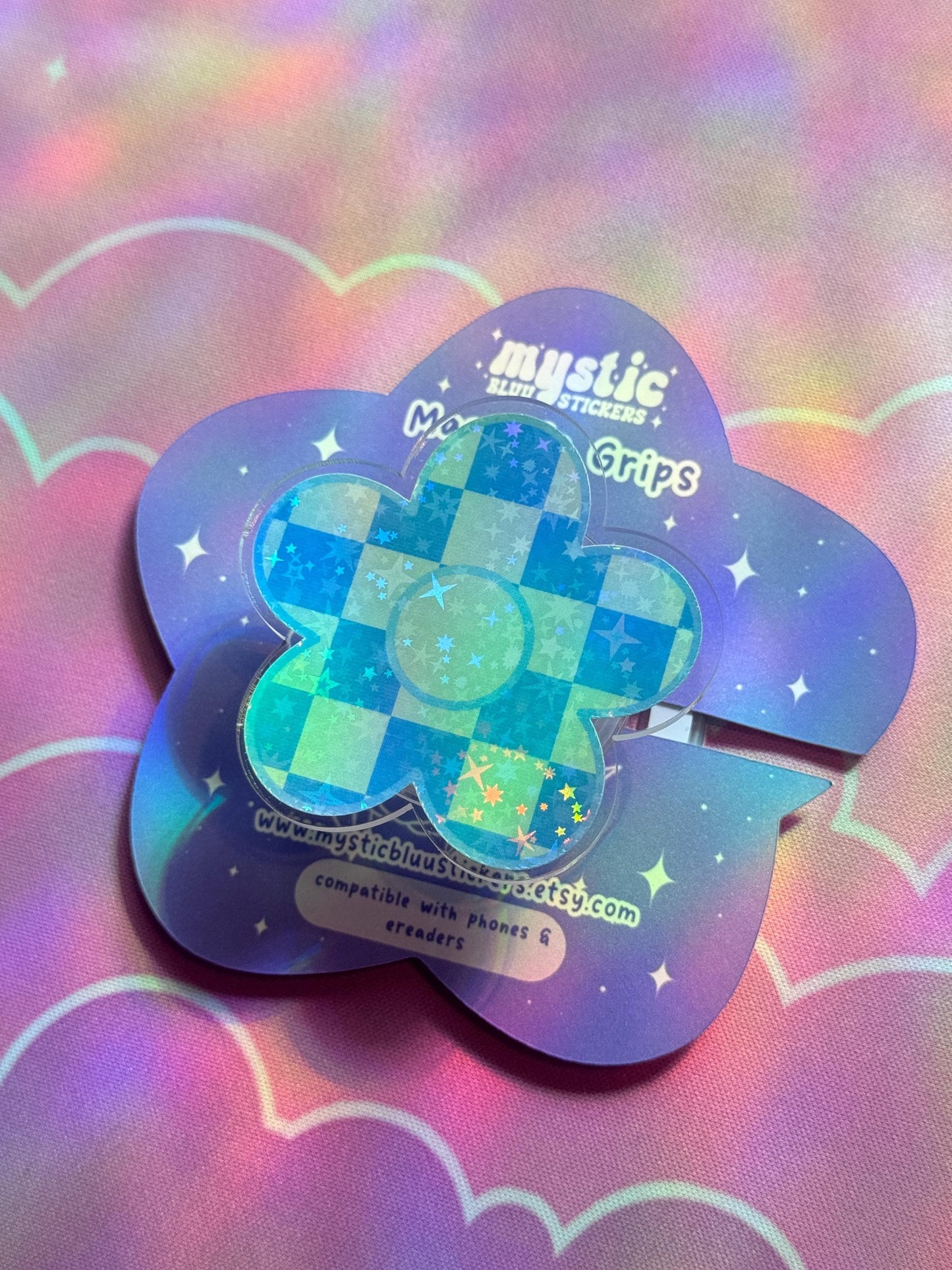 Blue Checkered Daisy Kindle Grip: Retro Magsafe Phone, Tablet iPad Holder