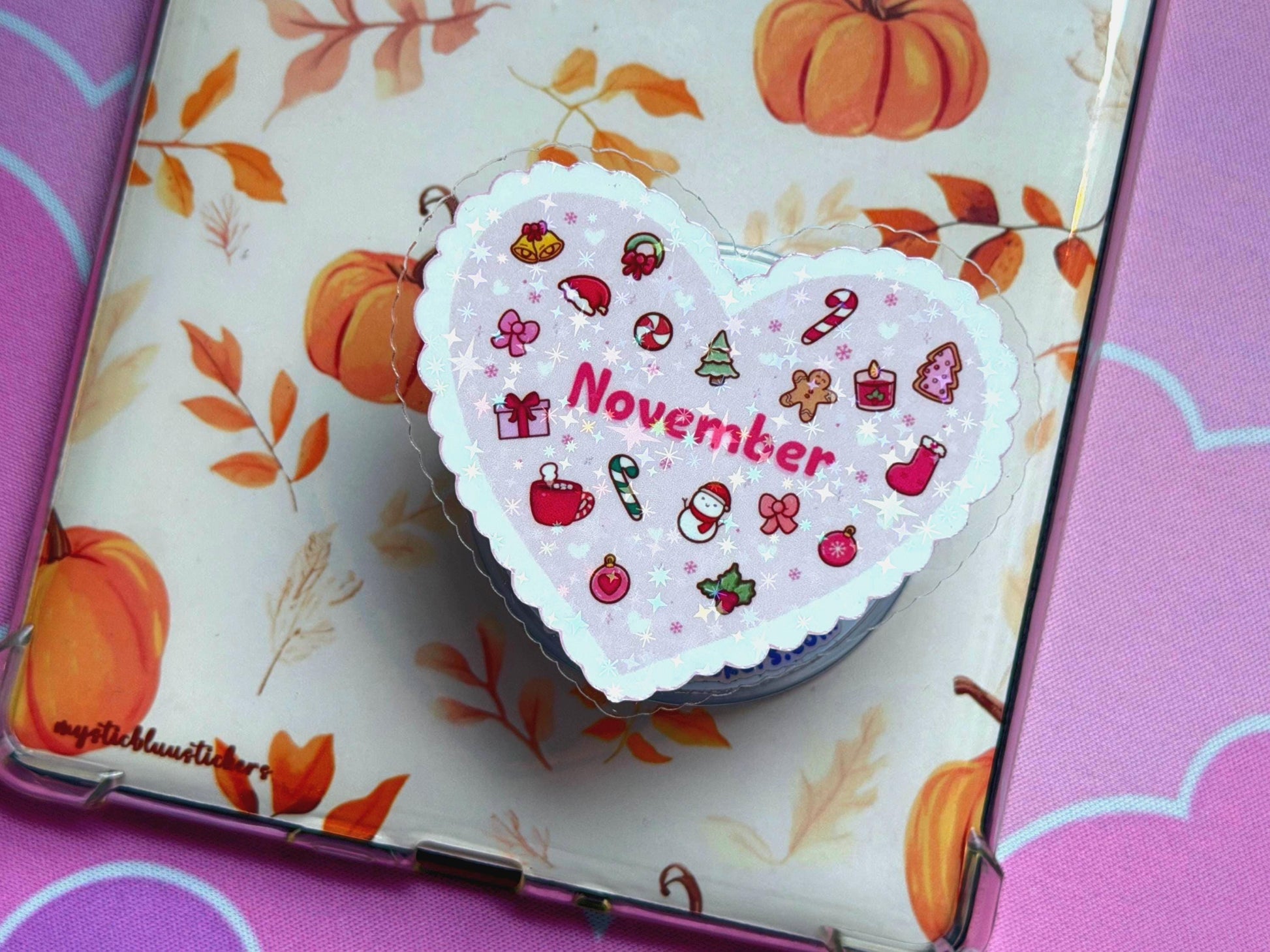 November MagSafe Phone Grip: Holographic Holiday Heart Kindle Grip