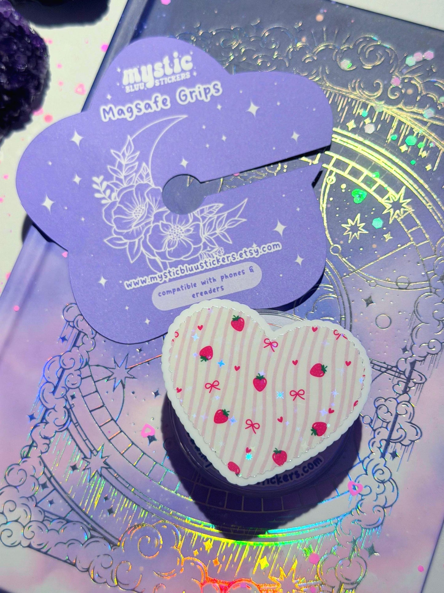 Strawberry Heart Phone Grip: Holographic Kawaii MagSafe Phone Stand