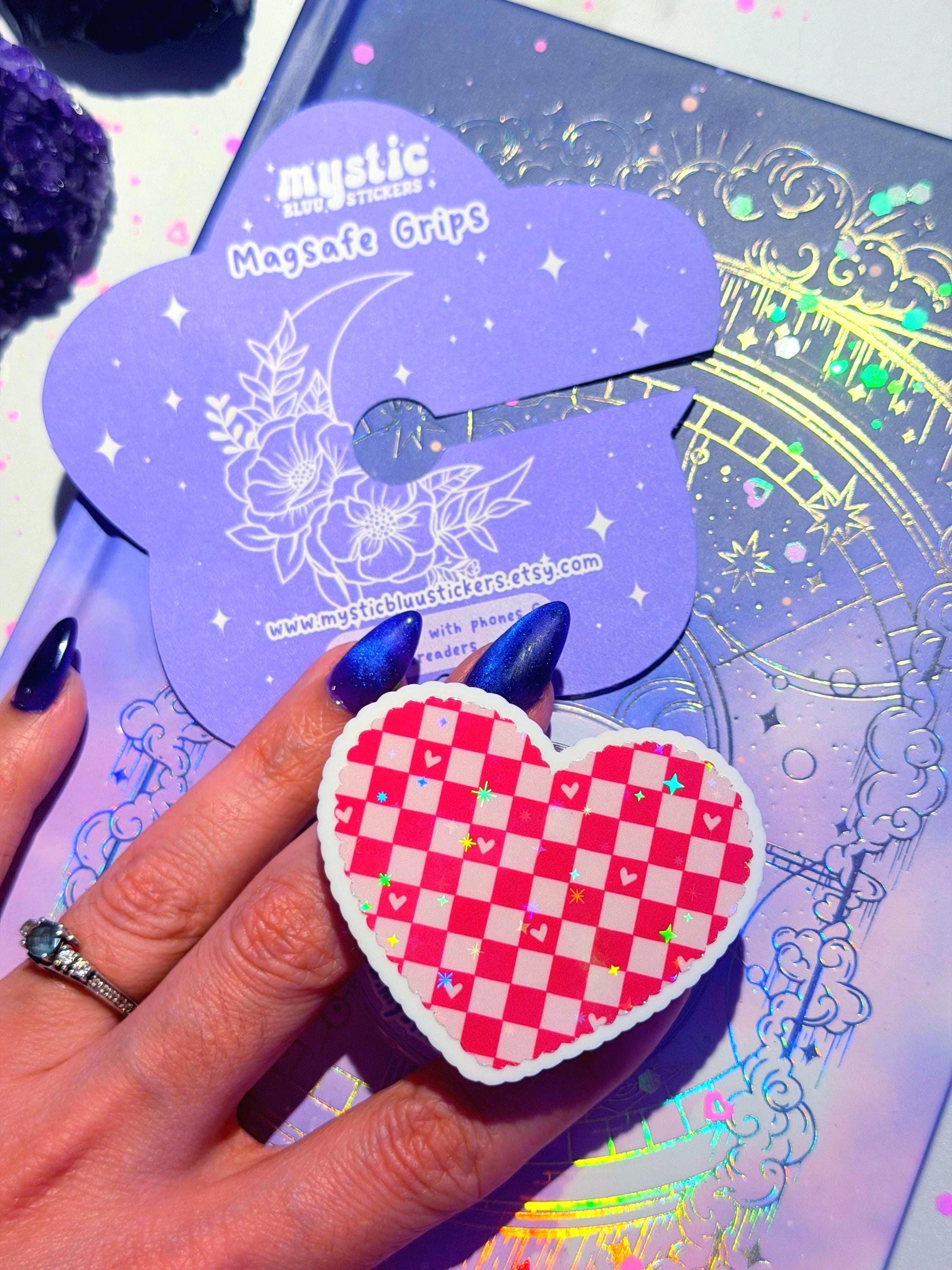 Checkered Heart MagSafe Phone Grip: Holographic 2D Valentines Kindle Grip