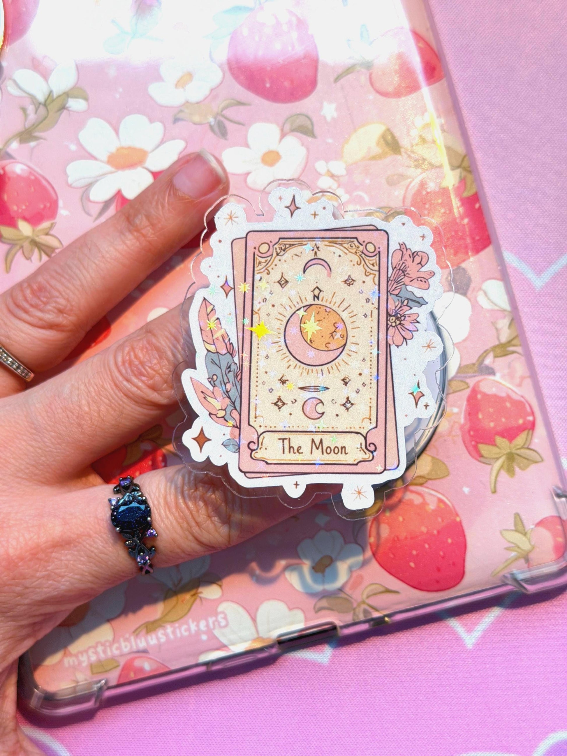 Tarot The Moon MagSafe Kindle Grip: Holographic 2D Celestial Phone Grip