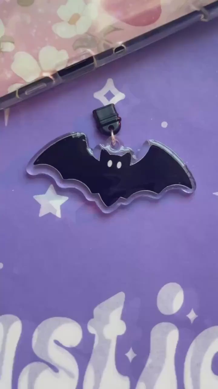 Bat Kindle Dust Plug Charm: Gothic USB-C Accessory